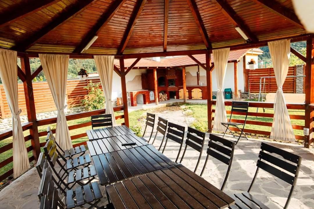 Pensiunea Sophia Statiunea Climaterica Sambata Exterior photo